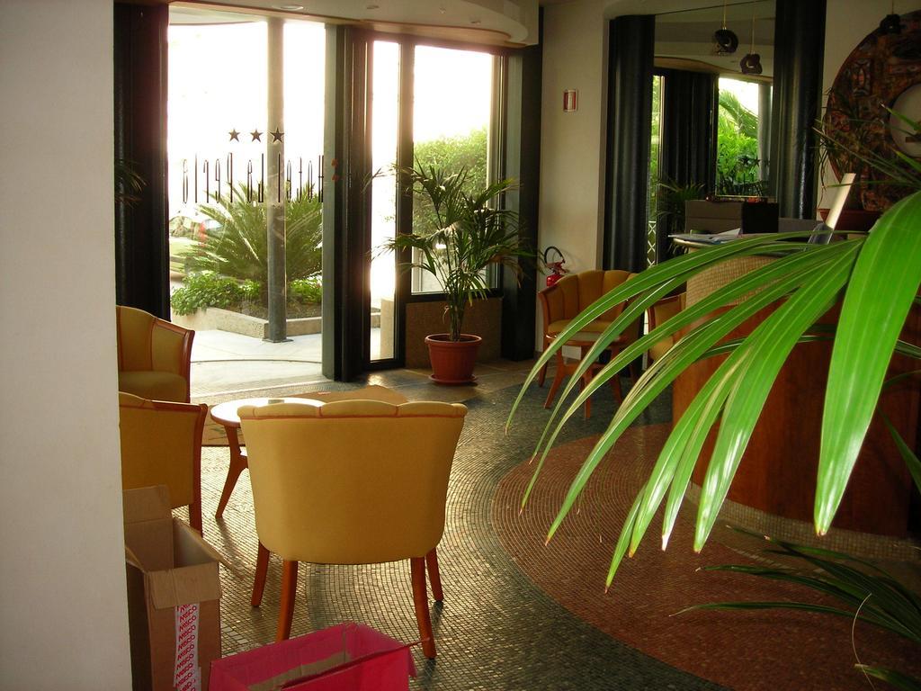 La Perla B&B Hotel ロゼート・デッリ・アブルッツィ エクステリア 写真